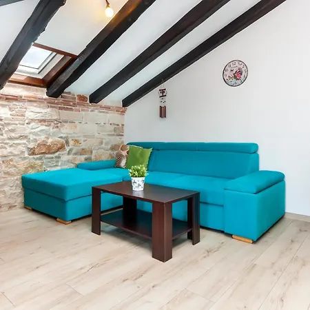 Bella Sea View Apartment *
