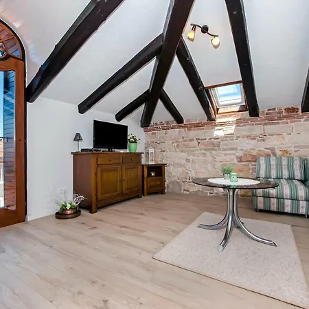 Bella Sea View Apartment