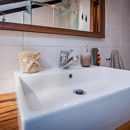 アパート Bella Sea View ロヴィニ