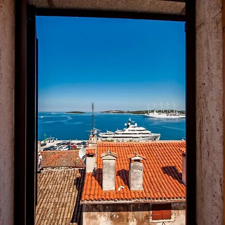 アパート Bella Sea View ロヴィニ