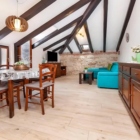 Bella Sea View Apartman *