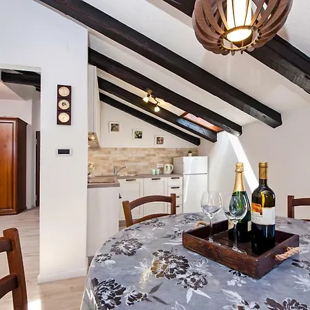 Apartment Bella Sea View By Irundo *